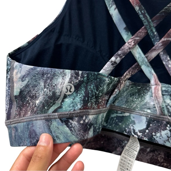 Lululemon Energy Bra *High Neck Woman’s 10 - Picture 3 of 5